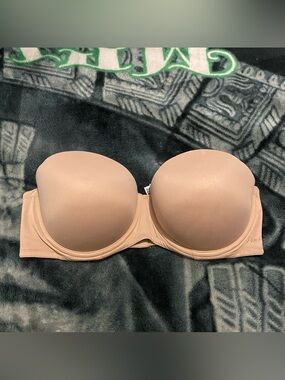 Victoria's Secret Strapless push-up Bra - Nude 36 D